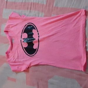 Batman logo pink & black  short sleeve shirt medium superhero